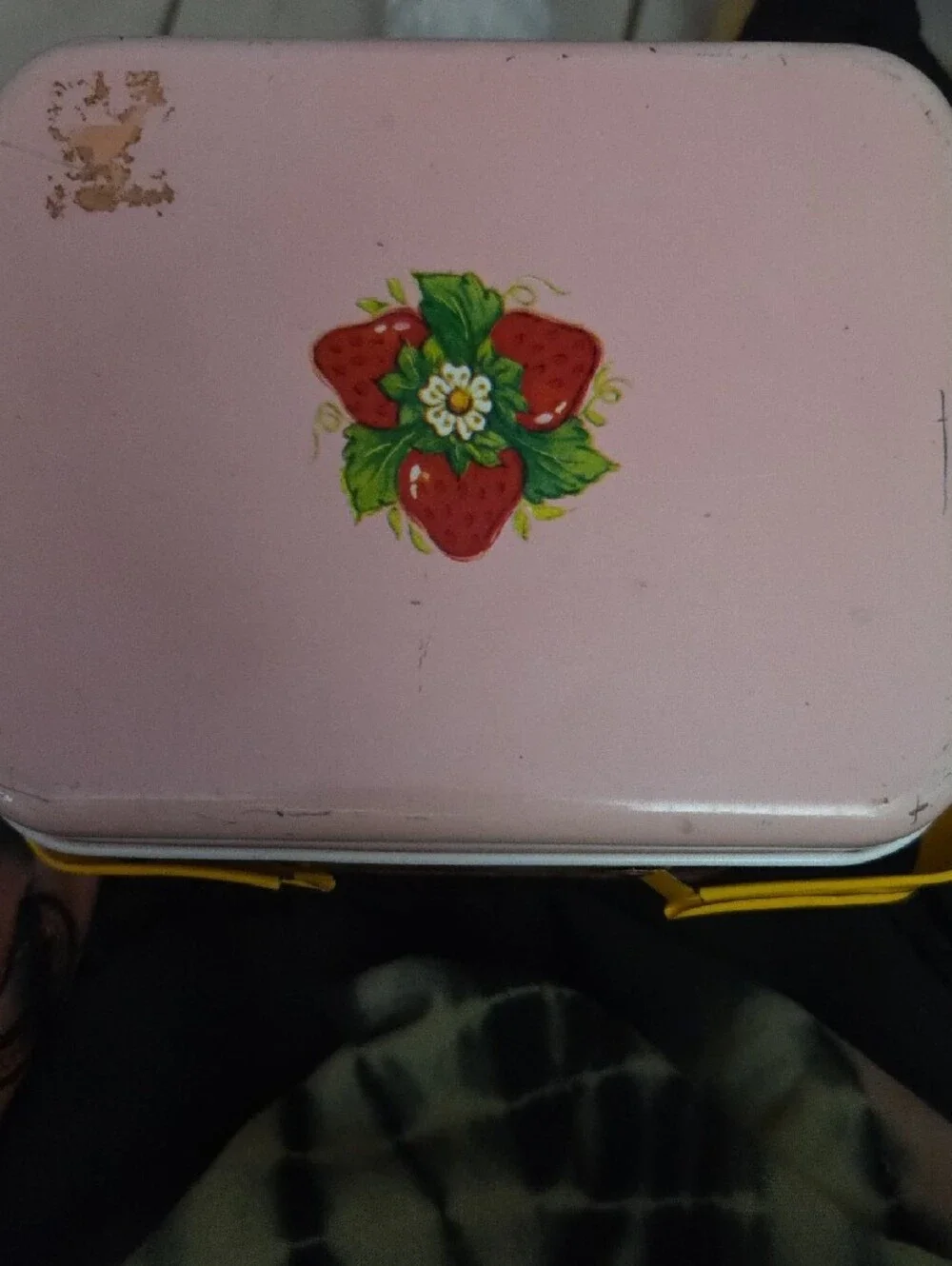 Strawberry Shortcake Yellow-Themed Vintage Lunchbox With 2 Lids